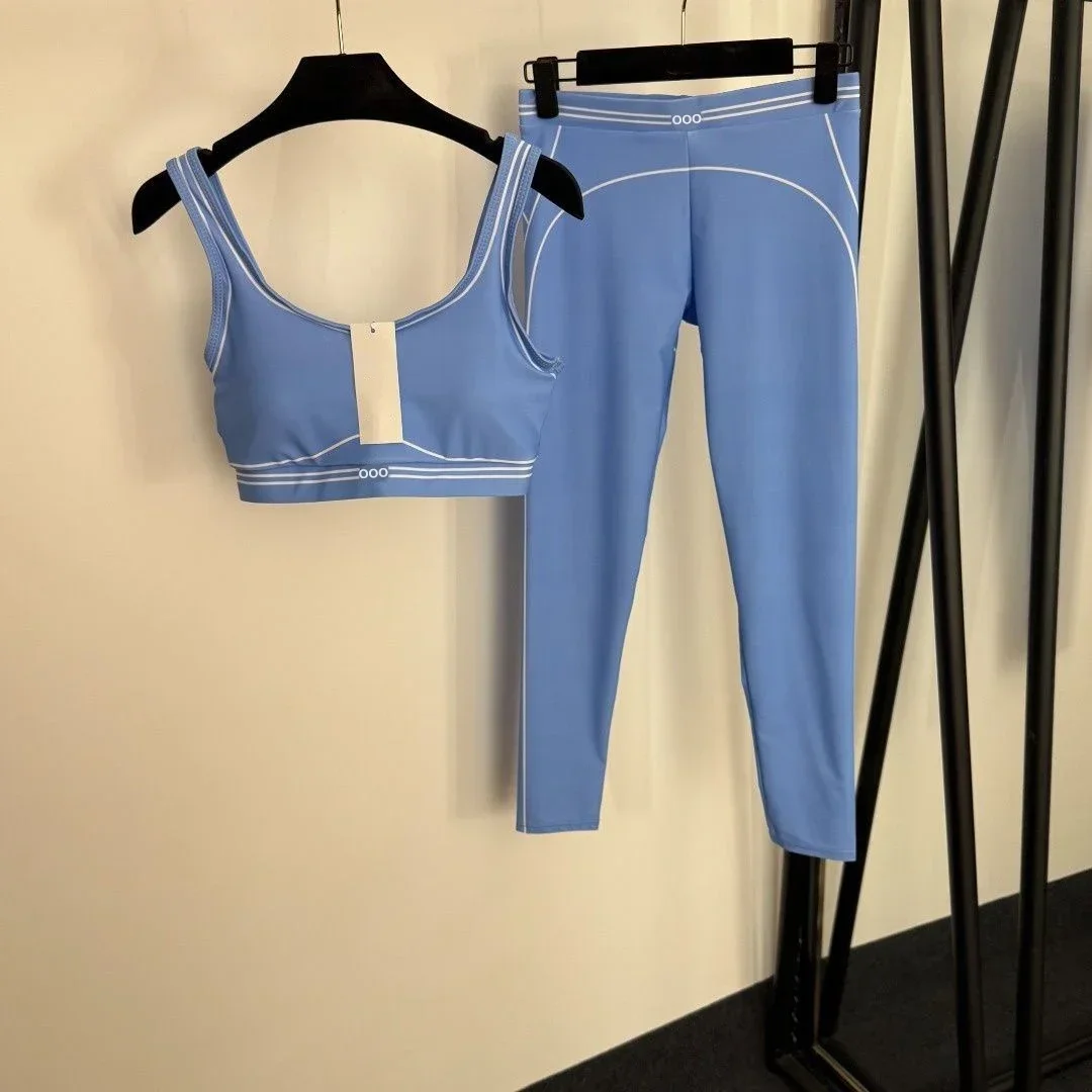 Completo Sportivo Due Pezzi: T - Pilates Yoga Outfit recensione e prezzo