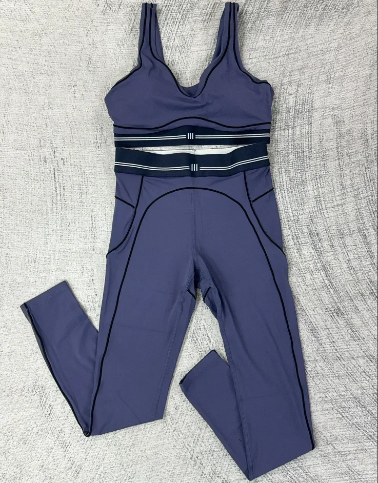 Completo Sportivo Due Pezzi: T - Pilates Yoga Outfit recensione e prezzo